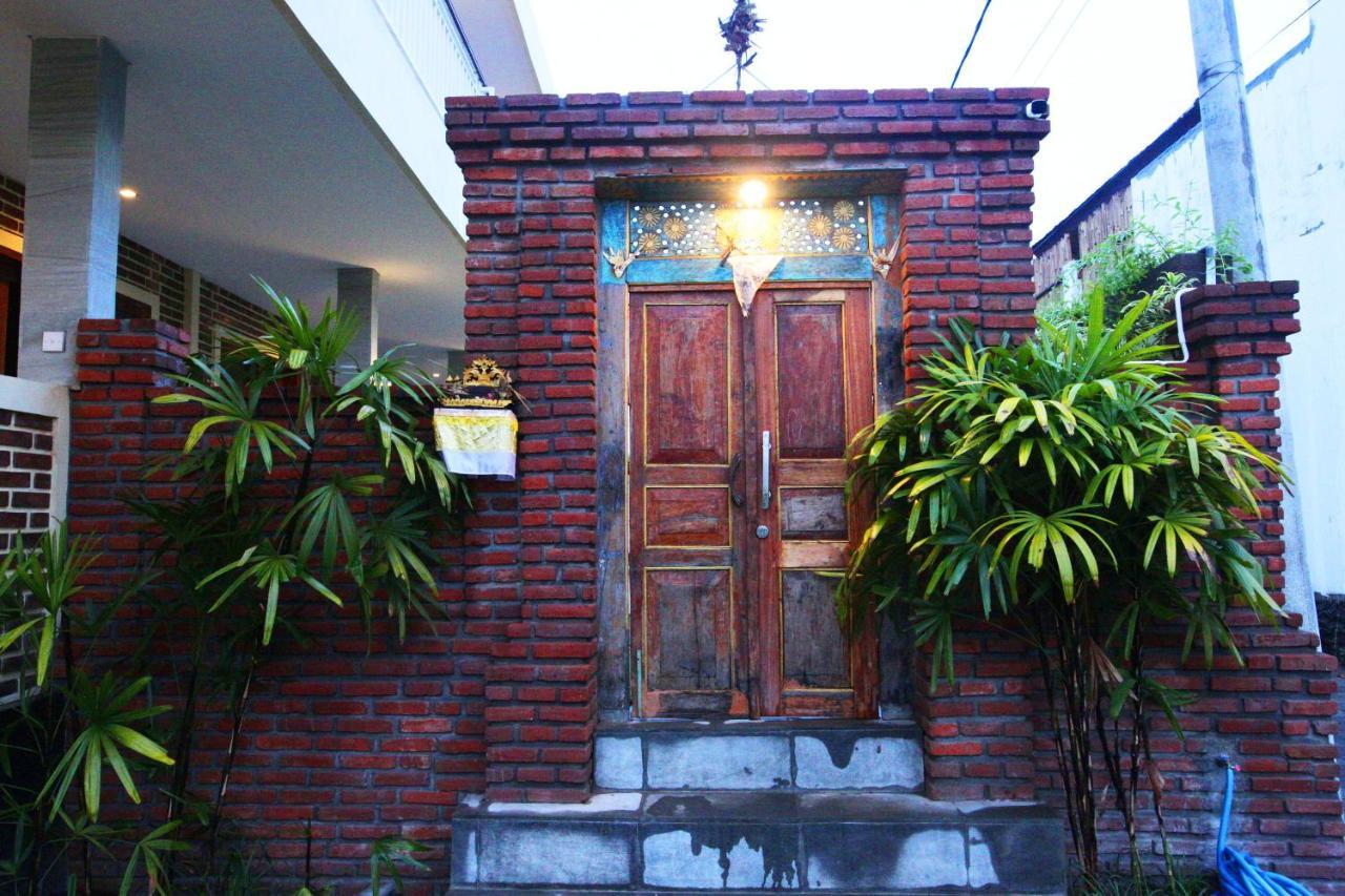 Na-Mi Guesthouse Canggu Exteriör bild